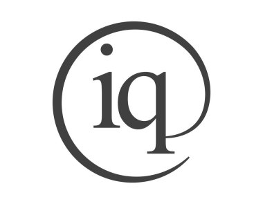 Daire şeklinde e-posta işareti tarzında iki harften IQ logosu. Ben ve Q, iş dünyasının logoyu yuvarlıyoruz.