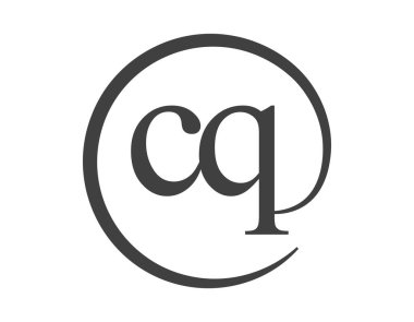 Çember şeklinde e-posta işareti tarzında iki harften oluşan CQ logosu. Marka kimliği için C ve Q yuvarlak şirket logosu.