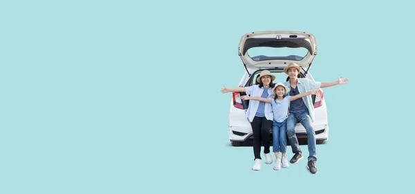Happy Asian Family Kid Sitting Car Trunk Summer Vacation Concept — Stock Photo, Image