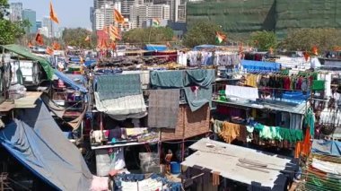 Mumbai 'de varoşlarda çamaşır yıkıyor. Dhobi Ghat, Mumbai 2024