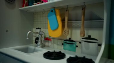 Oyuncaklar. Çocuk oyun odası. Bir sürü çocuk oyuncağı.