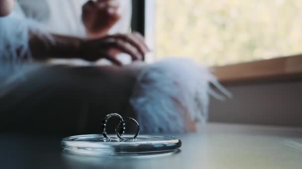 結婚式について 結婚指輪を閉じる — ストック動画