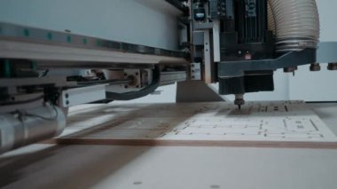 Mobilya fabrikası Mobilya fabrikasının içinde modern ekipmanlı robotik mobilya fabrikası