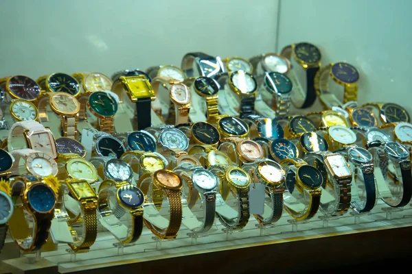 Relojes Pulsera Una Tienda Lujo —  Fotos de Stock