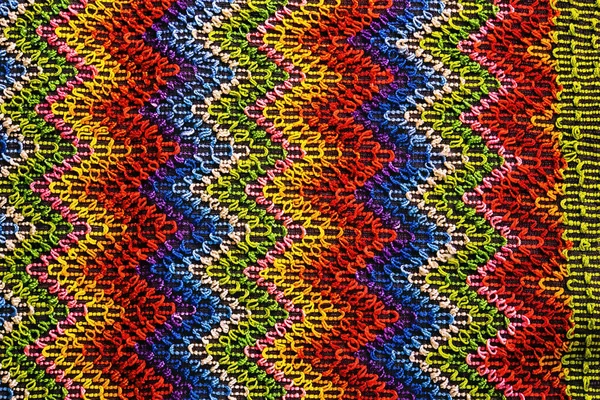 Sfondo Tappeto Multicolore Intrecciato Telaio Con Fili Annodati Appesi Corde — Foto Stock