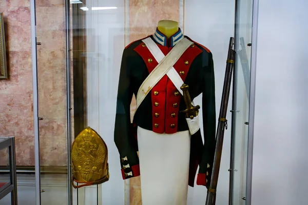 ハッサーの服 兵士の制服 ヴィンテージの服 19世紀の軍の制服 楽しい形の詳細 — ストック写真