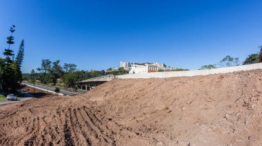 Otoyol köprüsü rampası inşaatı, otoyol geliştirme planı..