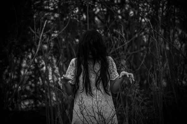 Portrait Asian Woman Make Ghost Face Swamp Horror Water Scene — Photo