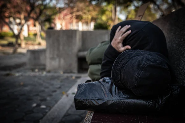Азиат Бездомный Обочине Незнакомец Должен Жить Дороге Один Потому Семьи — стоковое фото