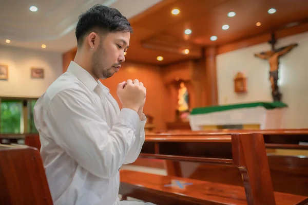 Christian Man Asking Blessings God Asian Man Praying Jesus Christ — Stock Photo, Image