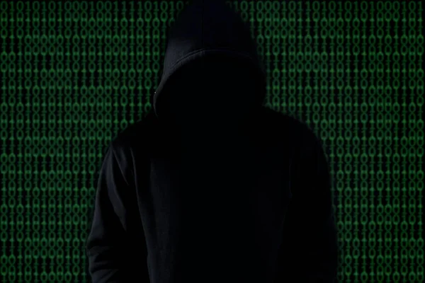 Ασιάτης Χάκερ Μαύρη Κουκούλα Μαύρο Φόντο Hack Κωδικό Πρόσβασης Hacking — Φωτογραφία Αρχείου