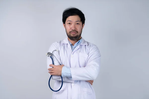 Asijské Inteligentní Lékař Bílém Pozadí — Stock fotografie