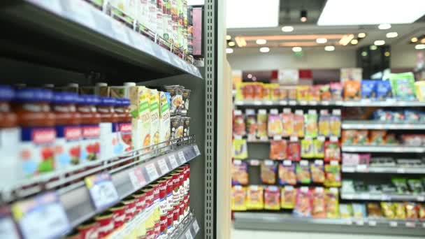 Krásná Asijská Žena Kráčí Nakupovat Supermarketu Čas Odpočinek Kup Večeři — Stock video
