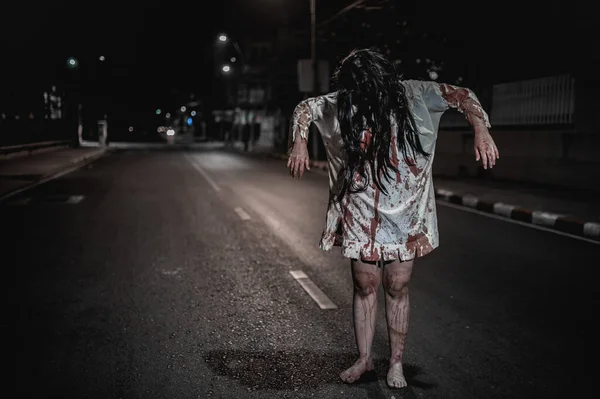 Concetto Donna Horror Ghost Road City Uno Spirito Vendicativo Strada — Foto Stock