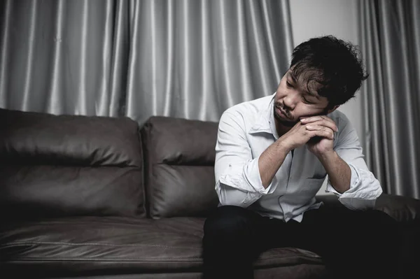Asiatisk Stilig Man Stress Från Arbete Överbelastning Trött Man Kommer — Stockfoto