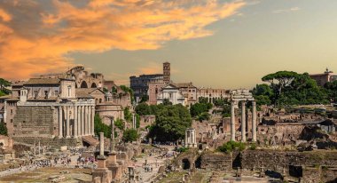 Roma Forumu 'nun Roma, İtalya' daki Palatino tepesindeki kalıntıları