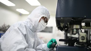 Laboratuvar, Araştırma Deneyi Mikroskop, Laboratuar Çalışmaları ve Örnekleme, Bilimsel Araştırma Süreci Bilimadamı.