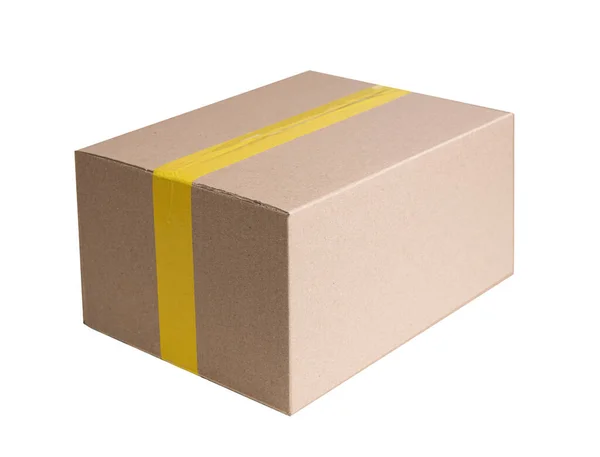Картонная Коробка Желтая Лента Закрыта Изолирована Белой Служба Доставки Прошлая — стоковое фото