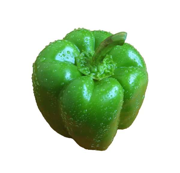Grüne Paprika Mit Wassertropfen Isoliert Auf Weißem Hintergrund — Stockfoto