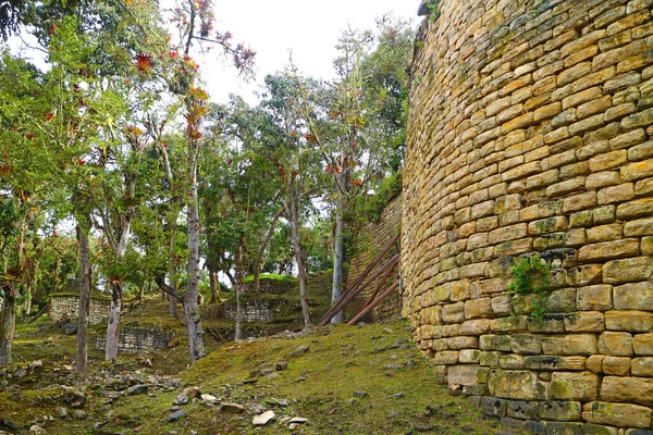 Resten Van Stenen Ronde Huizen Verloren Stad Kuelap Fort Archeologische — Stockfoto