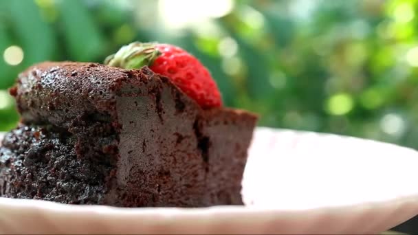Filmación Delectable Torta Caprese Pastel Chocolate Flourless — Vídeo de stock