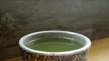 Buhar Görüntülü Sıcak Japon Matcha Yeşil Çayı 'nın Yakın Çekimi