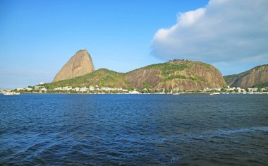 Sugarloaf Dağı ve Urca Tepesi, Rio de Janeiro, Brezilya, Güney Amerika 'daki Ünlü Doğal Anıt