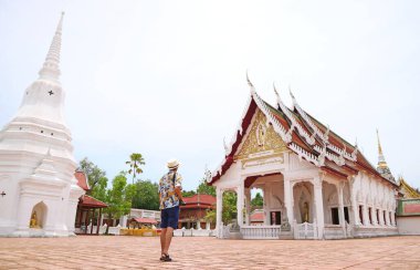 Wat Phra Borommathat Chaiya Ratchaworawihan, Buda kalıntılarının bulunduğu önemli bir Budist tapınağı, Surat Thani Eyaleti, Tayland