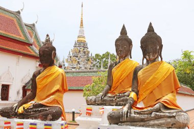 Wat Phra Borommathat Chaiya, Güney Tayland 'da Surat Thani eyaletinde Buda yadigarlarının bulunduğu önemli bir Budist Tapınağı.