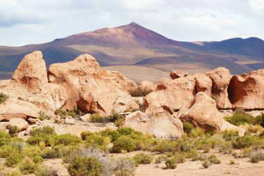 Siloli Çölü, Bolivya Altiplano, Potosi Bölümü, Bolivya, Güney Amerika 'daki İnanılmaz Kaya oluşumları