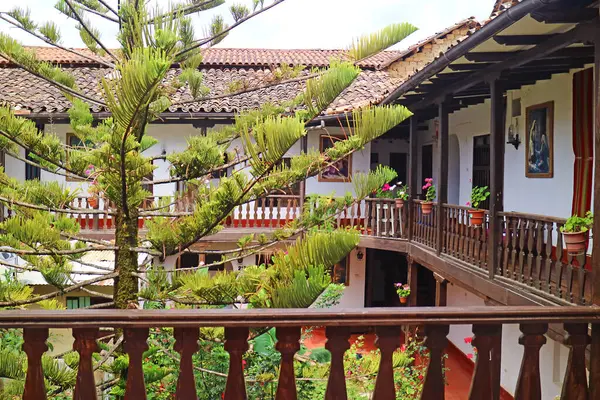 Kuzey Peru, Güney Amerika 'da Güzel Geleneksel Amazon Evi