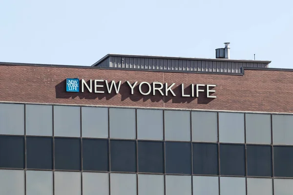 Carmel Cirka November 2022 New York Life Insurance Company Kontor — Stockfoto
