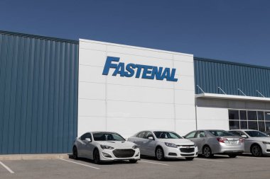 FT Wayne - Kasım 2022: Fastenal endüstriyel ürünler ve servis dağıtımcısı. Fastenal sanayi, güvenlik ve inşaat malzemelerini yeniden sattı.