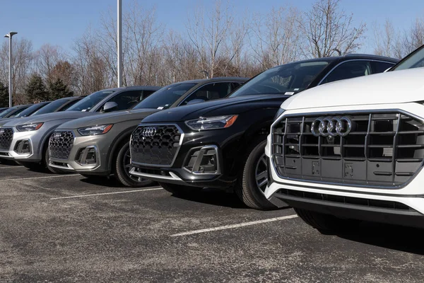 Indianapolis Circa Grudzień 2022 Audi Nowa Ekspozycja Samochodów Salonie Audi — Zdjęcie stockowe