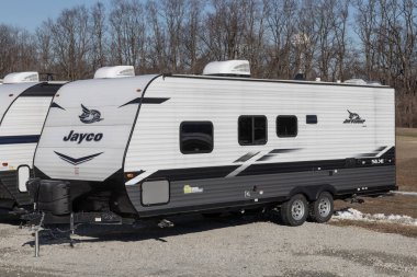 Jayco 'nun Jay Flight karavanı 2023 yılı Şubat ayı civarı. Jayco Thor Endüstri 'nin bir parçası ve eğlence araçları, motorlar ve beşinci tekerlekleri üretiyor..
