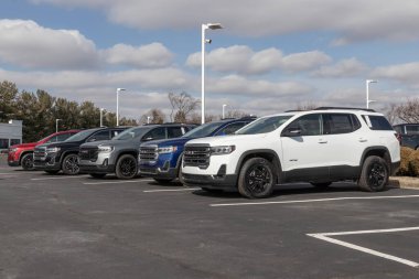 Kokomo - Circa February 2023: GMC Terrain SUV display at a dealership. GMC offers the Terrain in SLE, SLT, AT4 and Denali models.