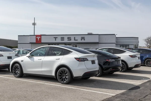 Индиана Март 2023 Года Электромобили Tesla Выставке Продукция Tesla Включает — стоковое фото