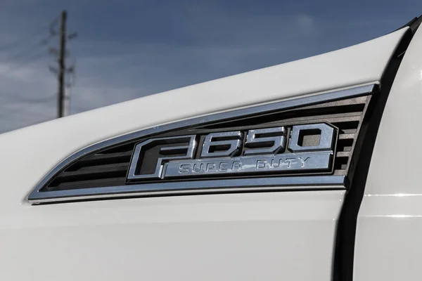 Indianápolis Circa Março 2023 Ford 650 Comercial Caminhão Mesa Ford — Fotografia de Stock