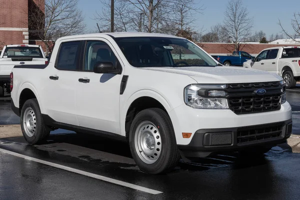 stock image Zionsville - Circa March 2023: Ford Maverick compact truck display at a dealership. Ford offers the Maverick in XL, XLT and Lariat models.