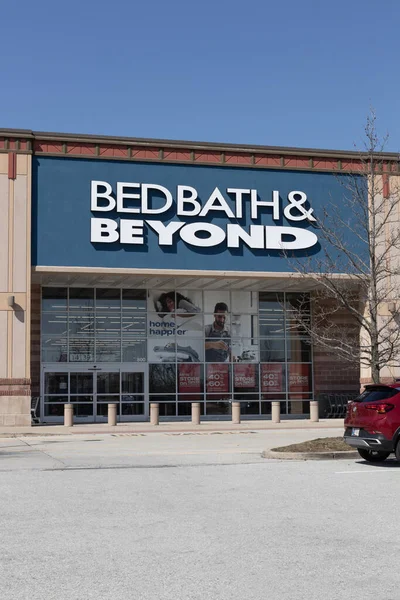 Noblesville Circa March 2023 Bed Bath Store Bed Bath Carries — Stock Photo, Image