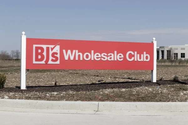 Noblesville Circa March 2023 Wholesale Club Store Wholesale Club Offers — Stock Photo, Image