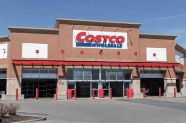 Indianapolis - 2023 yılı Nisan ayı civarı toptan satış yeri. Costco toptancısı multi milyar dolarlık bir üyelik perakendecisi..