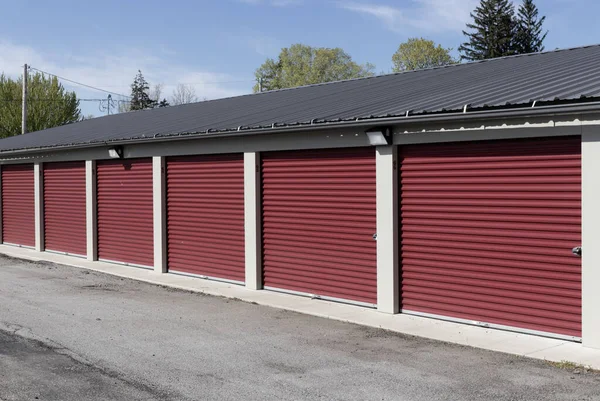 Self Storage Und Mini Storage Garagen Persönliche Lagerschließfächer Bieten Sichere — Stockfoto