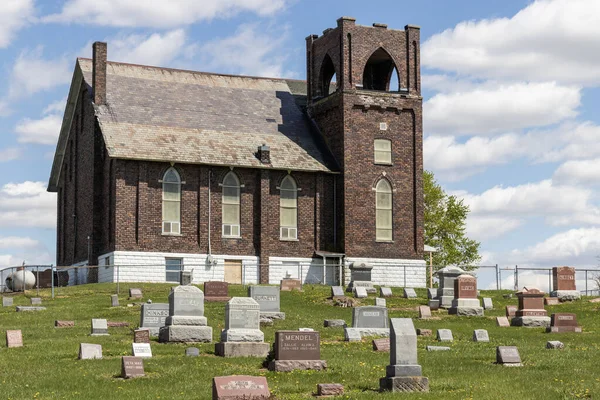 stock image Claypool - Circa May 2023: Mount Pleasant Church and cemetery. In the Middle Ages, congregants were buried outside the church in the graveyard.