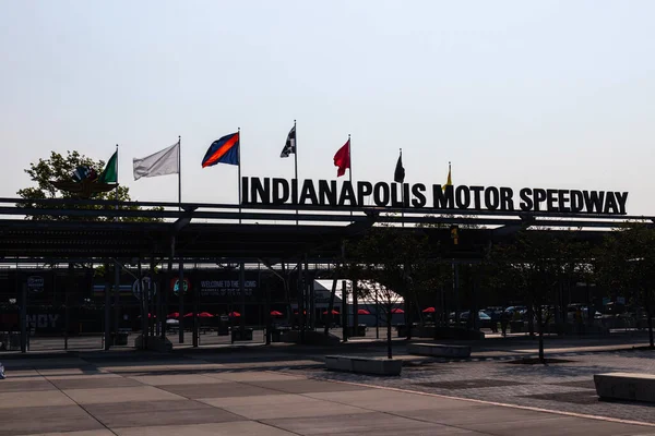 インディアナポリス サイクラ2023年5月 インディアナポリス モーター スピードウェイ ゲート1入口 インディ500とブリックヤードを主催するImsは世界のレーシングキャピタルです — ストック写真