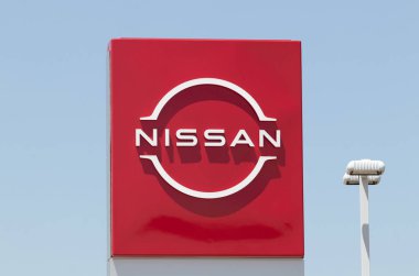 Champaign - 2023 yılı civarında Nissan Car, SUV ve kamyonet satıcısı. Nissan, Sentra, Altima ve Versa 'yı üretir..