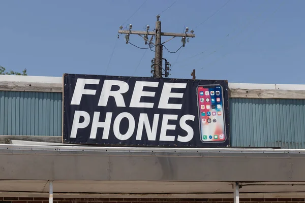 Danville Cirka Juni 2023 Gratis Fones Annons Med Iphone Gratis — Stockfoto