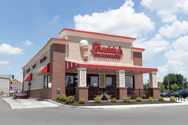 Indianapolis Червня 2023 Фредді Ресторані Frozen Custard Steakburgers Фредді Популярний — стокове фото