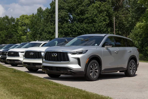 Stock image Indianapolis - July 4, 2023: Infiniti QX60 display at a dealership. Infiniti offers the QX60 in Pure, Luxe, Sensory or Autograph models.