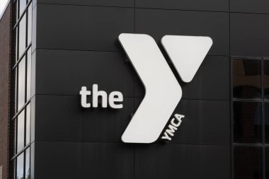 Kokomo - 30 Ağustos 2023: ABD Gençlik ve Spor Merkezi 'nden YMCA. YMCA gençlere ve toplumlarına sosyal adalet getirmek için çalışıyor.